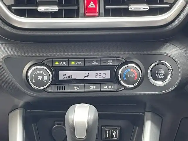 ダイハツ ロッキー プレミアム G 道北・旭川 2024(令6)年 1.9万km グレーⅡ 純正ディスプレイオーディオ/全方位カメラ/フルセグTV/ハーフレザーシート/前席シートヒーター/プッシュスタート/スマートキー/LEDヘッドライト/オートマチックハイビーム/クリアランスソナー/クルーズコントロール