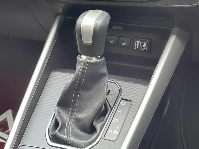 ダイハツ ロッキー プレミアム G 道北・旭川 2024(令6)年 1.9万km グレーⅡ 純正ディスプレイオーディオ/全方位カメラ/フルセグTV/ハーフレザーシート/前席シートヒーター/プッシュスタート/スマートキー/LEDヘッドライト/オートマチックハイビーム/クリアランスソナー/クルーズコントロール