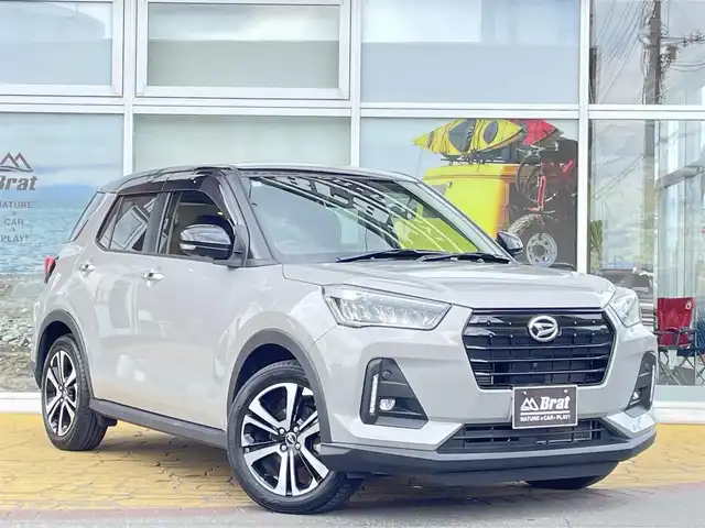 ダイハツ ロッキー プレミアム G 道北・旭川 2024(令6)年 1.9万km グレーⅡ 純正ディスプレイオーディオ/全方位カメラ/フルセグTV/ハーフレザーシート/前席シートヒーター/プッシュスタート/スマートキー/LEDヘッドライト/オートマチックハイビーム/クリアランスソナー/クルーズコントロール