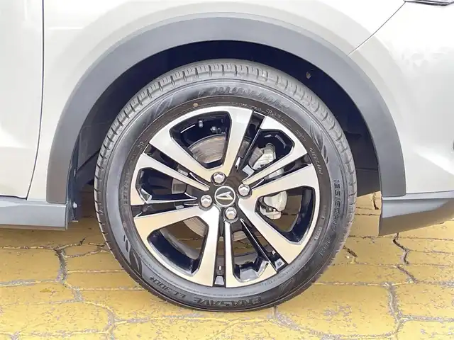 ダイハツ ロッキー プレミアム G 道北・旭川 2024(令6)年 1.9万km グレーⅡ 純正ディスプレイオーディオ/全方位カメラ/フルセグTV/ハーフレザーシート/前席シートヒーター/プッシュスタート/スマートキー/LEDヘッドライト/オートマチックハイビーム/クリアランスソナー/クルーズコントロール