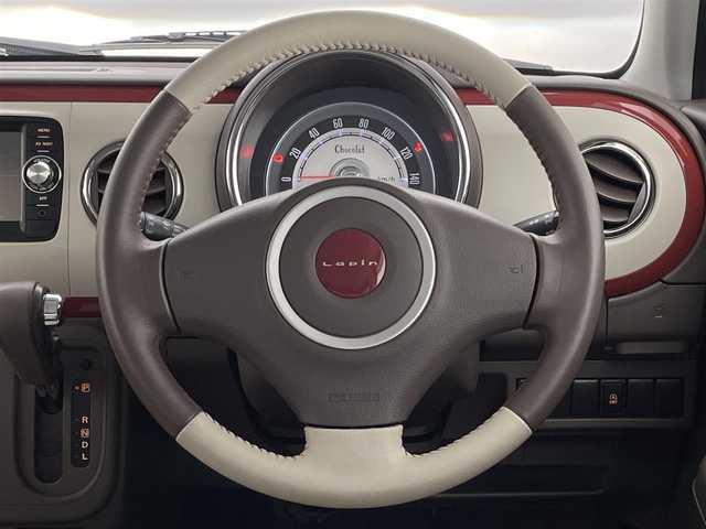 スズキ ラパン ショコラ X 愛知県 2014(平26)年 0.5万km キャンドルオレンジメタリック 純正ナビ　ＴＶ　Ｂｌｕｅｔｏｏｔｈ　バックカメラ　純正コンビシート　アクセル踏み間違い防止装置　ＢＢＳアルミホイール　オートライト　ＨＩＤヘッドライト　ＥＴＣ　プッシュスタート　スマートキー　禁煙車