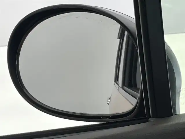 スズキ ラパン ショコラ X 愛知県 2014(平26)年 0.5万km キャンドルオレンジメタリック 純正ナビ　ＴＶ　Ｂｌｕｅｔｏｏｔｈ　バックカメラ　純正コンビシート　アクセル踏み間違い防止装置　ＢＢＳアルミホイール　オートライト　ＨＩＤヘッドライト　ＥＴＣ　プッシュスタート　スマートキー　禁煙車