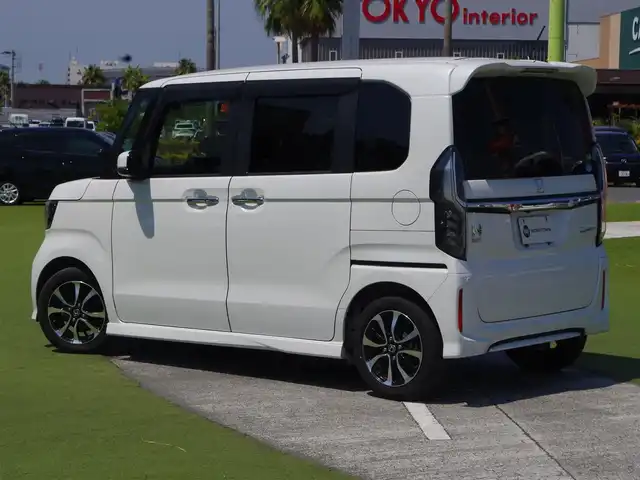 ホンダ Ｎ ＢＯＸ カスタム G L ホンダセンシング 千葉県 2019(平31)年 3.5万km プラチナホワイトパール ホンダセンシング/・衝突軽減ブレーキ（CMBS）/・車線維持支援システム（LKAS）/・アダプティブクルーズコントロール（ACC）/・後方誤発進抑制機能/・誤発進抑制機能/左パワースライドドア/右イージークローザードア/社外メモリーナビ/地デジTV/【DVD/CD再生機能　Bluetooth接続】/バックカメラ/ドライブレコーダー（DRY-ST1700）/ETC/LEDヘッドライト/LEDフォグライト/ウインカーミラー/リアコーナーセンサー/純正14インチアルミホイル/サイド/カーテンエアバッグ/Honda スマートキー