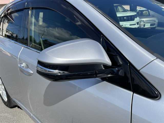トヨタ ハリアー エレガンス 道央・札幌 2016(平28)年 7.6万km シルバーM 　ワンオーナー　/　4　W　D　/寒冷地仕様/純正SDナビ(CD/DVD/FM/AM/SD/BT)/フルセグ（走行中視聴可能）/バックカメラ/アイドリングストップ/ウィンカーミラー/クルーズコントロール（追従走行あり）/ドアバイザー/プッシュスタート/ビルトインETC/MTモード付AT/パーキングアシスト/スペアキー×１/純正フロアマット/パワーシート（運転席）/横滑り防止装置/コーナーセンサー/盗難防止装置/オートライト/カーテンエアバッグ/純正エンジンスターター/フォグランプ/リアフォグランプ/ステアリングスイッチ/革巻きステアリング/ワイパー間欠時間コントローラー/フロントデアイサースイッチ/電動格納ミラー/ECO　MODE/PWR　MODE/積込冬タイヤ（純正AW/225/65/R17/24年製/溝7ｍｍ）