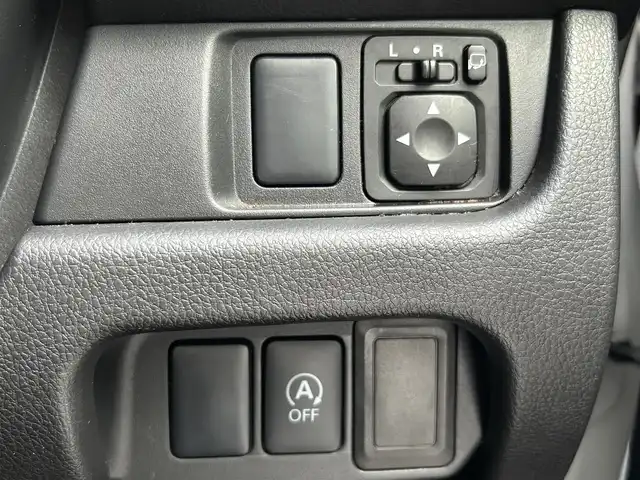 日産 デイズ ハイウェイスター Vセレ +Safty 島根県 2014(平26)年 14.4万km ホワイトパール 純正ナビ/Bluetooth・AM・FM・CD・DVD/フルセグTV/全周囲カメラ/バックカメラ/フロントカメラ/サイドカメラ/アイドリングストップ/スマートキー/スペアキー×1/プッシュスタート/ドアバイザー/純正フロアマット/社外15インチAW/キセノンヘッドライト/フォグランプ/ABS/前席エアバック