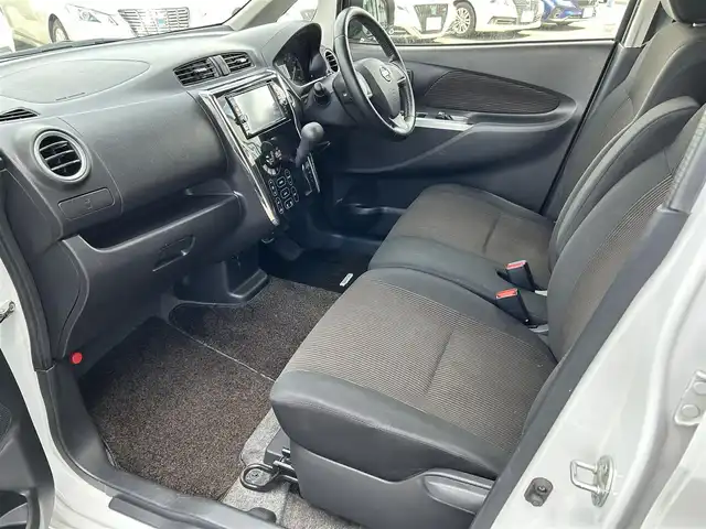 日産 デイズ ハイウェイスター Vセレ +Safty 島根県 2014(平26)年 14.4万km ホワイトパール 純正ナビ/Bluetooth・AM・FM・CD・DVD/フルセグTV/全周囲カメラ/バックカメラ/フロントカメラ/サイドカメラ/アイドリングストップ/スマートキー/スペアキー×1/プッシュスタート/ドアバイザー/純正フロアマット/社外15インチAW/キセノンヘッドライト/フォグランプ/ABS/前席エアバック