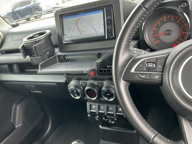 スズキ ジムニー XC 岐阜県 2021(令3)年 5.6万km ブルーイッシュブラックパール3 登録時走行距離55754km/社外ナビ/フルセグＴＶ/ルーフラック/４ＷＤ/前後ドライブレコーダー/レーンキープアシスト/シートヒーター/純正アルミホイール/純正フロアマット/ヘッドライトウォッシャー/ＬＥＤヘッドライト/オートライト/フォグランプ/禁煙車/ドアバイザー/ルーフラック/トランスファースイッチ/Bluetooth接続/USB入力端子/プッシュスタート/スマートキー/衝突被害軽減システム