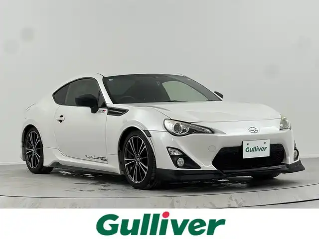 トヨタ ８６ GT 熊本県 2012(平24)年 8.8万km サテンホワイトパール エアロパーツ/社外ナビ　フルセグ　DVD再生/社外車高調/スマートキー/プッシュスタートエンジン/ETC/SARDメーターパネル/エアバック/ABS