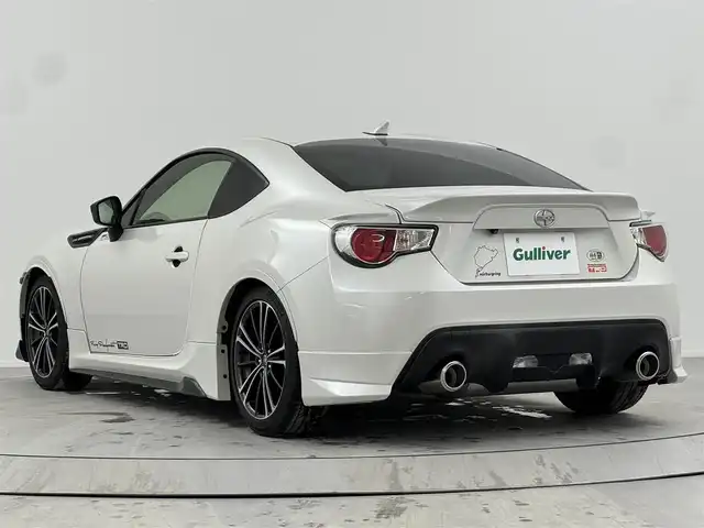 トヨタ ８６ GT 熊本県 2012(平24)年 8.8万km サテンホワイトパール エアロパーツ/社外ナビ　フルセグ　DVD再生/社外車高調/スマートキー/プッシュスタートエンジン/ETC/SARDメーターパネル/エアバック/ABS