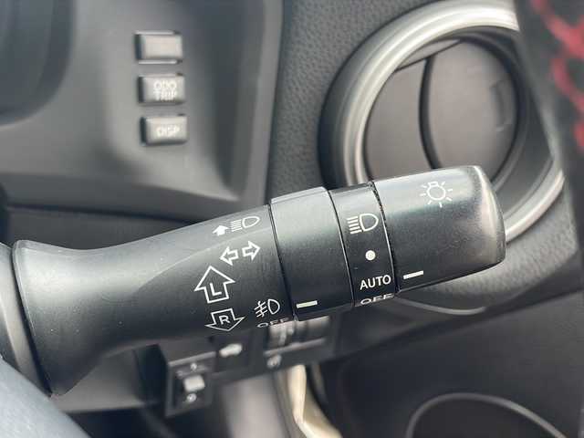 トヨタ ８６ GT 福岡県 2012(平24)年 8.8万km サテンホワイトパール エアロパーツ/社外ナビ　フルセグ　DVD再生/社外車高調/スマートキー/プッシュスタートエンジン/ETC/SARDメーターパネル/エアバック/ABS