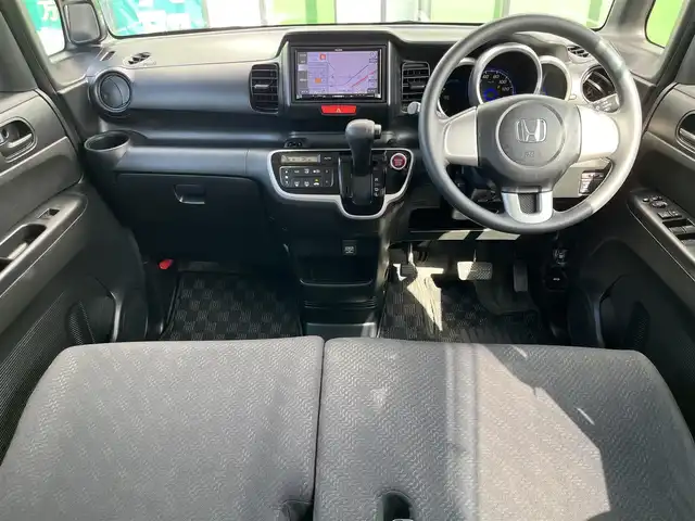 ホンダ Ｎ ＢＯＸ カスタム G 奈良県 2014(平26)年 4.5万km スマートブラック ＥＣＬＩＰＳＥナビ（AVN134M）/（ワンセグ／ＣＤ）/片側パワースライドドア/アイドリングストップ/横滑り防止/オートライト/電動格納ミラー/社外13インチＡＷ/スペアキーX1