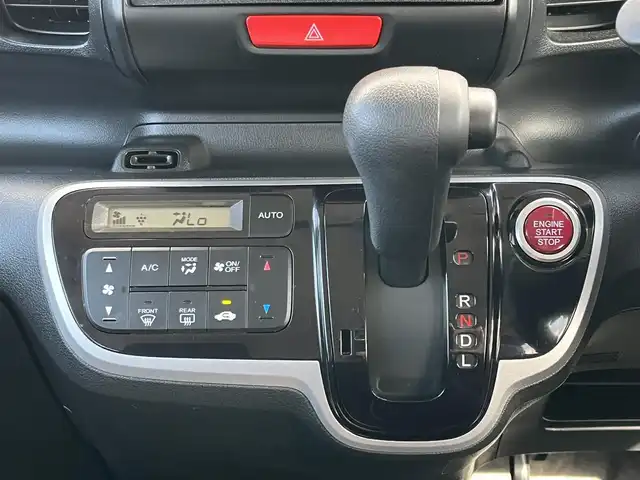 ホンダ Ｎ ＢＯＸ カスタム G 奈良県 2014(平26)年 4.5万km スマートブラック ＥＣＬＩＰＳＥナビ（AVN134M）/（ワンセグ／ＣＤ）/片側パワースライドドア/アイドリングストップ/横滑り防止/オートライト/電動格納ミラー/社外13インチＡＷ/スペアキーX1