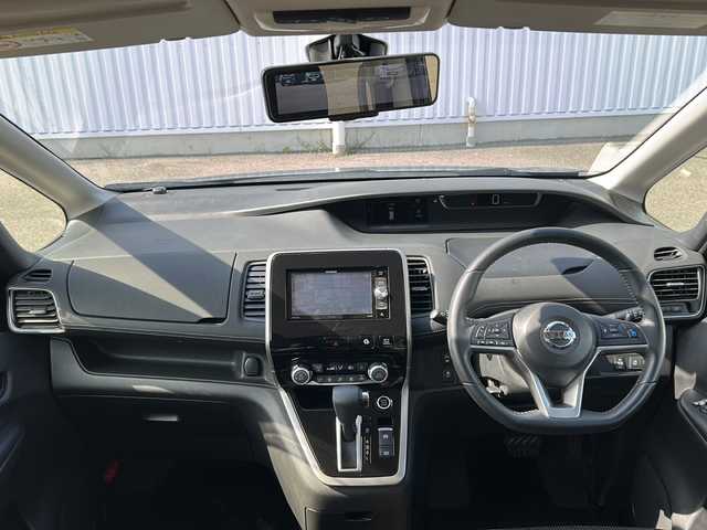 日産 セレナ ハイウェイスターVセレクションⅡ 愛媛県 2016(平28)年 6.3万km ダイヤモンドブラック 全方位カメラ/プロパイロット/両側パワースライドドア/ビルトインETC/フルセグTV/オートライト/LED/アイドリングストップ/クルーズコントロール追従あり/デジタルインナーミラー/コーナーセンサー前後/社外ナビ/フォグランプ/衝突軽減システム/横滑り防止装置/ウォークスルー/スマートキー