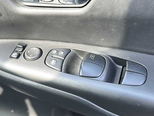 日産 セレナ ハイウェイスターVセレクションⅡ 愛媛県 2016(平28)年 6.3万km ダイヤモンドブラック 全方位カメラ/プロパイロット/両側パワースライドドア/ビルトインETC/フルセグTV/オートライト/LED/アイドリングストップ/クルーズコントロール追従あり/デジタルインナーミラー/コーナーセンサー前後/社外ナビ/フォグランプ/衝突軽減システム/横滑り防止装置/ウォークスルー/スマートキー