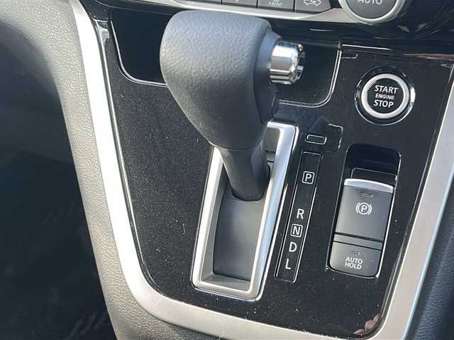 日産 セレナ ハイウェイスターVセレクションⅡ 愛媛県 2016(平28)年 6.3万km ダイヤモンドブラック 全方位カメラ/プロパイロット/両側パワースライドドア/ビルトインETC/フルセグTV/オートライト/LED/アイドリングストップ/クルーズコントロール追従あり/デジタルインナーミラー/コーナーセンサー前後/社外ナビ/フォグランプ/衝突軽減システム/横滑り防止装置/ウォークスルー/スマートキー