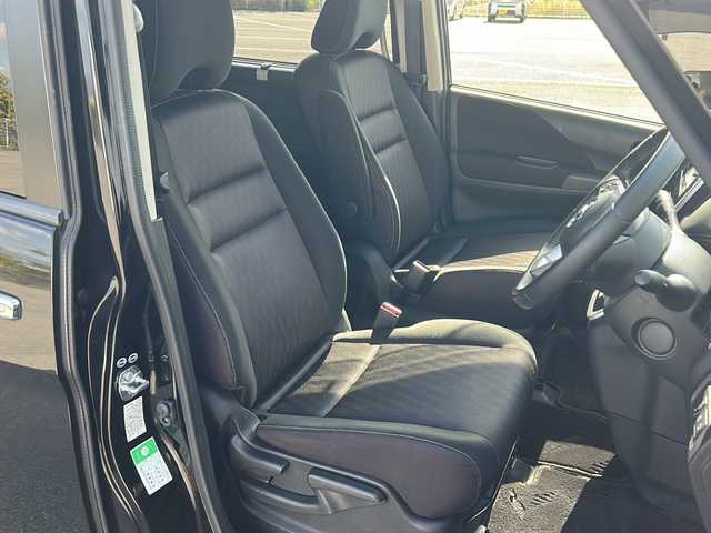 日産 セレナ ハイウェイスターVセレクションⅡ 愛媛県 2016(平28)年 6.3万km ダイヤモンドブラック 全方位カメラ/プロパイロット/両側パワースライドドア/ビルトインETC/フルセグTV/オートライト/LED/アイドリングストップ/クルーズコントロール追従あり/デジタルインナーミラー/コーナーセンサー前後/社外ナビ/フォグランプ/衝突軽減システム/横滑り防止装置/ウォークスルー/スマートキー