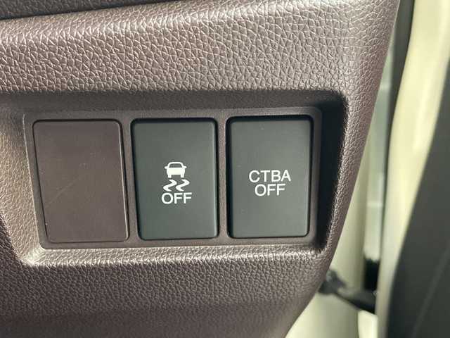 ホンダ Ｎ ＷＧＮ カスタム G ターボパッケージ 愛知県 2015(平27)年 5.5万km プレミアムホワイトパール 衝突軽減システム/純正ナビ/ハーフレザー/クルーズコントロール/ワンセグ/CD DVD/Bluetooth/バックカメラ/純正アルミホイール/LEDヘッドライト/パドルシフト/ETC/ステアリングスイッチ/スマートキー/プッシュスタート