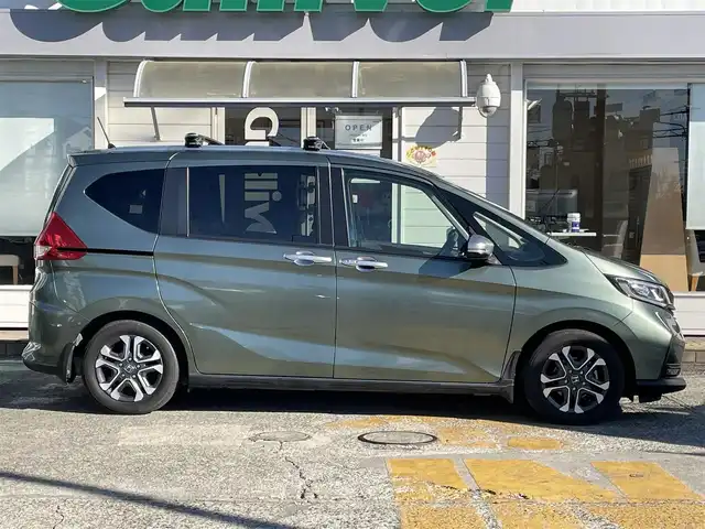 ホンダ フリード＋ クロスター ホンダセンシング 神奈川県 2020(令2)年 4.6万km シルバーミストグリーンM ワンオーナー/社外メモリナビ/　（CD・DVD・Bluetooth）/フルセグTV/両側パワースライドドア/バックカメラ/ホンダセンシング/ハーフレザーシート/前席シートヒーター/デジタルインナーミラー/前後ドライブレコーダー/ビルトインETC/LEDヘッドライト/LEDフォグライト/純正15インチAW/スマートキー×2/保証書/取扱説明書