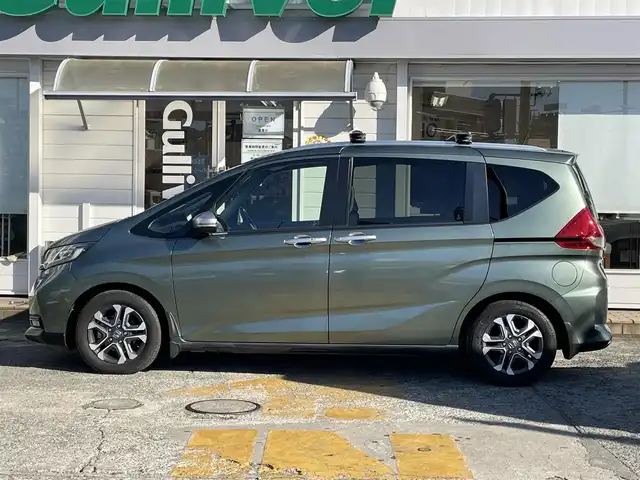 ホンダ フリード＋ クロスター ホンダセンシング 神奈川県 2020(令2)年 4.6万km シルバーミストグリーンM ワンオーナー/社外メモリナビ/　（CD・DVD・Bluetooth）/フルセグTV/両側パワースライドドア/バックカメラ/ホンダセンシング/ハーフレザーシート/前席シートヒーター/デジタルインナーミラー/前後ドライブレコーダー/ビルトインETC/LEDヘッドライト/LEDフォグライト/純正15インチAW/スマートキー×2/保証書/取扱説明書