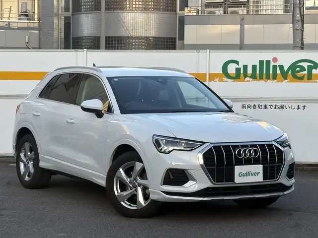 アウディ Ｑ３ 35TFSI アドバンスド 愛知県 2020(令2)年 2.2万km グレイシアホワイトメタリック /正規ディーラー車//禁煙車//ベーシックパッケージ//アシスタンスパッケージ//テクノロジーパッケージ//10.25インチMMIタッチスクリーンナビ//USB/SD/BT/CarPlay/AndroidAuto//サラウンドビューカメラ//ビルトインETC2.0//ワイヤレスチャージング//バーチャルコックピット//ミラー型ドライブレコーダー//シートヒーター//パワーシート /ランバーサポート//電動テールゲート//ホールドアシスト//ドライブセレクト//プレセンス//サイドアシスト//パーキングシステム//アダプティブクルーズアシスト//アクティブレーンアシスト//エマージェンシーアシスト//リヤクロストラフィックアシスト//ドライバーアシスタンスシステム//アダプティブクルーズコントロール//パーキングエイド//ハイビームアシスト//LEDオートヘッドライト/リアフォグランプ//ハイグロスパッケージ//オートリトラクタブルウィンカーミラー//ルーフレール//純正18インチAW//ESC//ヒルディセントアシスト/ヒルホールドアシスト//MTモード付きAT//スピードリミッター//アイドリングストップ//プッシュスタート/スペアスマートキー//純正フロアマット//保証書/取扱説明書//D点検整備記録簿R3.4.5.6