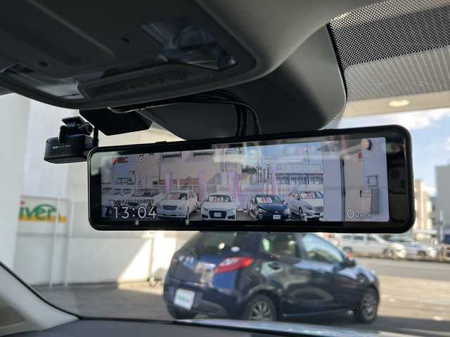 アウディ Ｑ３ 35TFSI アドバンスド 愛知県 2020(令2)年 2.2万km グレイシアホワイトメタリック /正規ディーラー車//禁煙車//ベーシックパッケージ//アシスタンスパッケージ//テクノロジーパッケージ//10.25インチMMIタッチスクリーンナビ//USB/SD/BT/CarPlay/AndroidAuto//サラウンドビューカメラ//ビルトインETC2.0//ワイヤレスチャージング//バーチャルコックピット//ミラー型ドライブレコーダー//シートヒーター//パワーシート /ランバーサポート//電動テールゲート//ホールドアシスト//ドライブセレクト//プレセンス//サイドアシスト//パーキングシステム//アダプティブクルーズアシスト//アクティブレーンアシスト//エマージェンシーアシスト//リヤクロストラフィックアシスト//ドライバーアシスタンスシステム//アダプティブクルーズコントロール//パーキングエイド//ハイビームアシスト//LEDオートヘッドライト/リアフォグランプ//ハイグロスパッケージ//オートリトラクタブルウィンカーミラー//ルーフレール//純正18インチAW//ESC//ヒルディセントアシスト/ヒルホールドアシスト//MTモード付きAT//スピードリミッター//アイドリングストップ//プッシュスタート/スペアスマートキー//純正フロアマット//保証書/取扱説明書//D点検整備記録簿R3.4.5.6