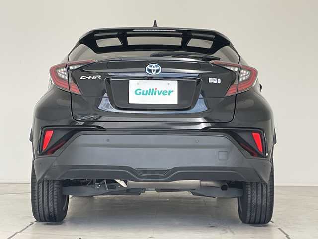 トヨタ Ｃ－ＨＲ G 愛知県 2017(平29)年 6.3万km ブラックマイカ SDナビ/レーダークルーズコントロール/シートヒーター/バックカメラ/コーナーセンサー/純正アルミホイール/ブラインドスポットモニター/LEDヘッドライト/オートマチックハイビーム/インテリジェントミラー/ETC/衝突軽減システム/フルセグ/CD DVD/Bluetooth/ステアリングスイッチ/スマートキー/プッシュスタート