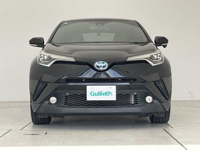 トヨタ Ｃ－ＨＲ G 愛知県 2017(平29)年 6.3万km ブラックマイカ SDナビ/レーダークルーズコントロール/シートヒーター/バックカメラ/コーナーセンサー/純正アルミホイール/ブラインドスポットモニター/LEDヘッドライト/オートマチックハイビーム/インテリジェントミラー/ETC/衝突軽減システム/フルセグ/CD DVD/Bluetooth/ステアリングスイッチ/スマートキー/プッシュスタート