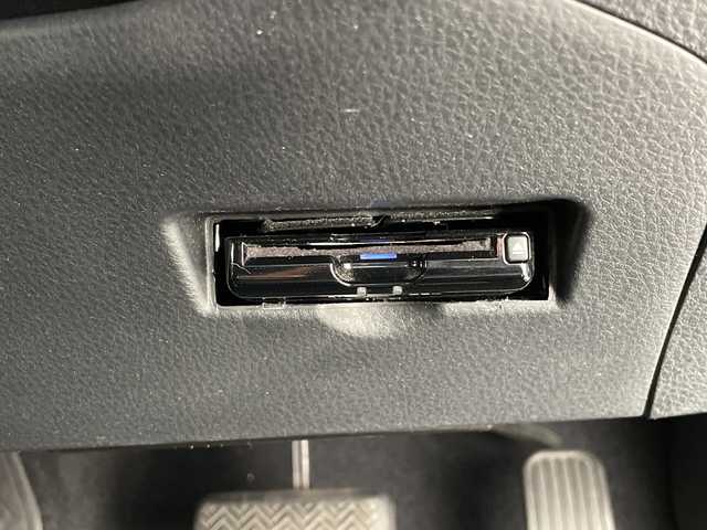 トヨタ Ｃ－ＨＲ G 愛知県 2017(平29)年 6.3万km ブラックマイカ SDナビ/レーダークルーズコントロール/シートヒーター/バックカメラ/コーナーセンサー/純正アルミホイール/ブラインドスポットモニター/LEDヘッドライト/オートマチックハイビーム/インテリジェントミラー/ETC/衝突軽減システム/フルセグ/CD DVD/Bluetooth/ステアリングスイッチ/スマートキー/プッシュスタート