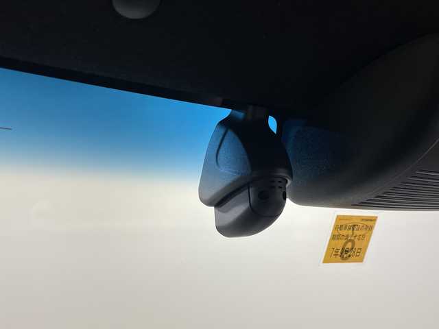 ホンダ Ｎ ＢＯＸ カスタム L ターボ 神奈川県 2022(令4)年 1.5万km プラチナホワイトパール 純正8型SDナビゲーション【VXU-227NBi】/AM FM フルセグ Bluetooth AppleCarPlay /バックカメラ/両側パワースライドドア/ホンダセンシング/アダプティブクルーズコントロール/シートヒーター/ETC/ドライブレコーダー/純正フロアマット/ステアリングスイッチ/スマートキー/スペアキー/LEDヘッドライト/オートライト/純正15インチアルミホイル/ドアバイザー/レーントレーシングアラート/クリアランスソナー