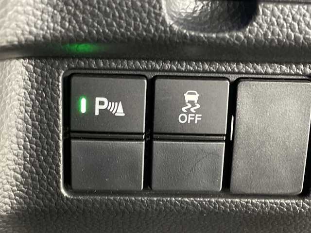 ホンダ Ｎ ＢＯＸ カスタム L ターボ 神奈川県 2022(令4)年 1.5万km プラチナホワイトパール 純正8型SDナビゲーション【VXU-227NBi】/AM FM フルセグ Bluetooth AppleCarPlay /バックカメラ/両側パワースライドドア/ホンダセンシング/アダプティブクルーズコントロール/シートヒーター/ETC/ドライブレコーダー/純正フロアマット/ステアリングスイッチ/スマートキー/スペアキー/LEDヘッドライト/オートライト/純正15インチアルミホイル/ドアバイザー/レーントレーシングアラート/クリアランスソナー