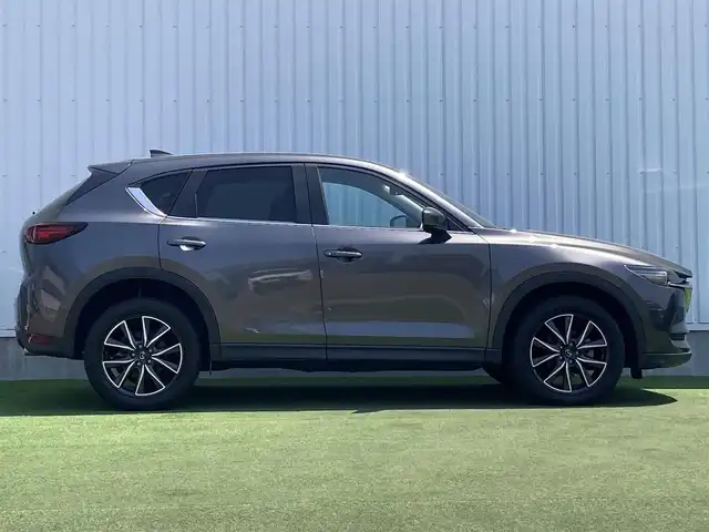 マツダ ＣＸ－５ XD プロアクティブ 香川県 2017(平29)年 2.7万km マシーングレープレミアムM 衝突軽減ブレーキ/マツダコネクトSDナビ/サイド＆バックカメラ/アダプティブクルーズコントロール/レーンキープアシスト/ブラインドスポットモニター/スマートキー/前後コーナーセンサー/純正19インチアルミホイール/純正LEDヘッドライト/純正ドライブレコーダー/純正ETC/ブレーキオートホールド/本革巻きステアリング/サイド＆カーテンエアバッグ/取扱説明書