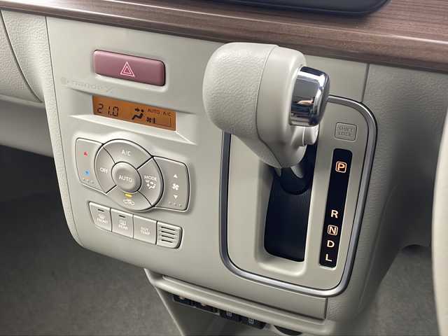 スズキ ラパン ＬＣ X 栃木県 2022(令4)年 0.7万km ソフトベージュメタリック スズキセーフティサポート/・デュアルカメラブレーキサポート/・誤発進抑制機能/・車線逸脱抑制機能/・車線逸脱警報機能/・ふらつき警報機能/・先行車発進お知らせ機能/・標識認識機能/・ハイビームアシスト/純正14インチAW/ハーフレザーシート/シートヒーター/USBソケット/オートライト/LEDライト/プッシュスタート/スマートキー