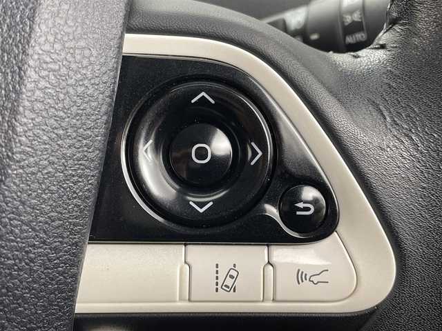 トヨタ プリウス A ツーリングセレクション 茨城県 2016(平28)年 7.4万km ホワイトパールクリスタルシャイン プッシュスタート/スマートキー/純正7インチナビ/バックカメラ/ETC/トヨタセーフティーセンス/HUD/レーダークルーズ/置くだけ充電/合皮シート/シートヒーター