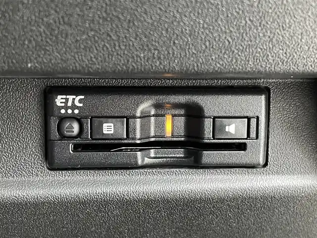 スズキ ジムニー XC 群馬県 2024(令6)年 0.4万km ブルーイッシュブラックパール3 社外7型ナビ【型番MDV-S709】/FM/AM/Bluetooth/CD/DVD/フルセグTV/バックカメラ/スズキセーフティサポート/・デュアルセンサーブレーキサポート/・車線逸脱警報機能/・誤発進抑制機能/・ふらつき警報機能/・先行車発進お知らせ機能/・標識認識機能/ETC/前後ドライブレコーダー/前席シートヒーター/純正16インチAW/純正フロアマット