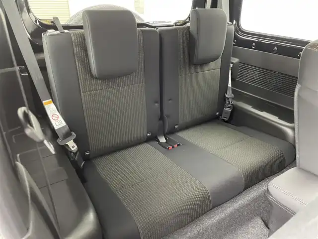 スズキ ジムニー XC 群馬県 2024(令6)年 0.4万km ブルーイッシュブラックパール3 社外7型ナビ【型番MDV-S709】/FM/AM/Bluetooth/CD/DVD/フルセグTV/バックカメラ/スズキセーフティサポート/・デュアルセンサーブレーキサポート/・車線逸脱警報機能/・誤発進抑制機能/・ふらつき警報機能/・先行車発進お知らせ機能/・標識認識機能/ETC/前後ドライブレコーダー/前席シートヒーター/純正16インチAW/純正フロアマット