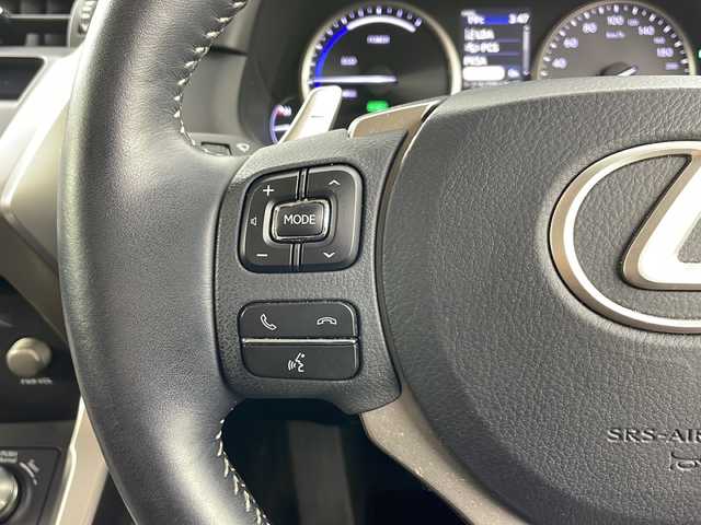 レクサス ＮＸ 300h Iパッケージ 愛知県 2018(平30)年 5.3万km ソニッククォーツ ワンオーナー/純正10.3インチナビ/CD/DVD/BT/フルセグ/Miracast/全周囲・バックカメラ/衝突軽減システム/アダプティブクルーズコントロール/電動リアゲート/ブラインドスポットモニター/OP18インチAW/三眼LEDヘッドライト/ドライブレコーダー/ビルトインETC2.0/合皮シート/シートヒーター/革巻きステアリング/パドルシフト/ステアリングスイッチ/電格ミラー/スマートキー＆プッシュスタート