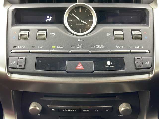 レクサス ＮＸ 300h Iパッケージ 愛知県 2018(平30)年 5.3万km ソニッククォーツ ワンオーナー/純正10.3インチナビ/CD/DVD/BT/フルセグ/Miracast/全周囲・バックカメラ/衝突軽減システム/アダプティブクルーズコントロール/電動リアゲート/ブラインドスポットモニター/OP18インチAW/三眼LEDヘッドライト/ドライブレコーダー/ビルトインETC2.0/合皮シート/シートヒーター/革巻きステアリング/パドルシフト/ステアリングスイッチ/電格ミラー/スマートキー＆プッシュスタート