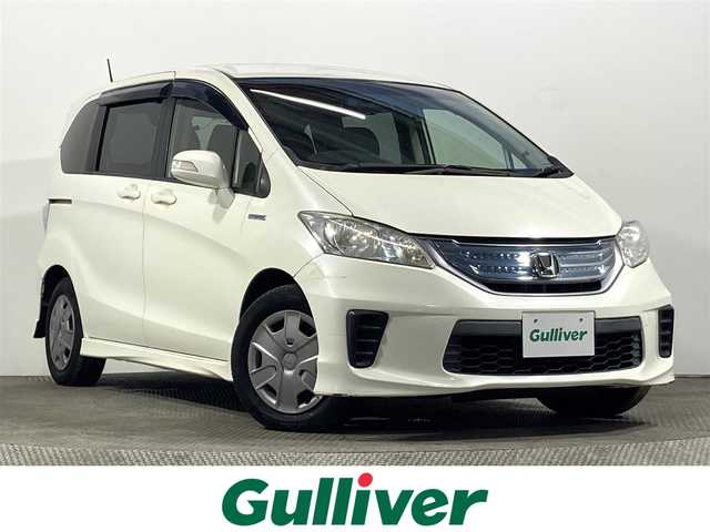 ホンダ フリード ハイブリット 大阪府 2012(平24)年 6.4万km プレミアムホワイトパール 純正ナビ(FM/AM/CD再生) バックカメラ ETC 片側パワースライドドア オートエアコン 横滑り防止 ヘッドライトレベライザー リモコンキー USB