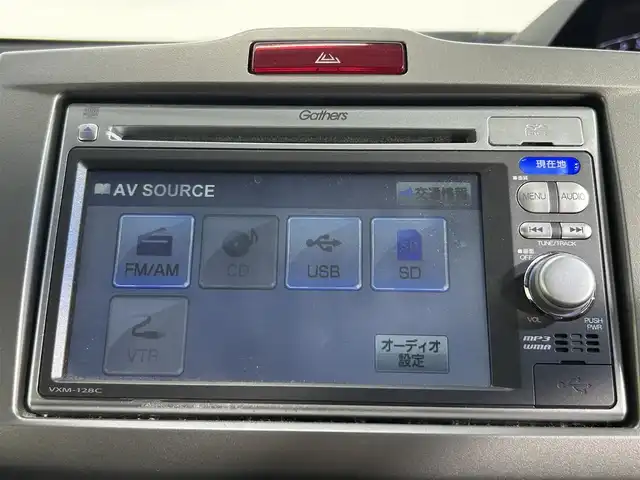 ホンダ フリード ハイブリット 大阪府 2012(平24)年 6.4万km プレミアムホワイトパール 純正ナビ(FM/AM/CD再生) バックカメラ ETC 片側パワースライドドア オートエアコン 横滑り防止 ヘッドライトレベライザー リモコンキー USB