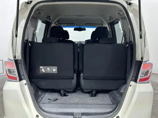 ホンダ フリード ハイブリット 大阪府 2012(平24)年 6.4万km プレミアムホワイトパール 純正ナビ(FM/AM/CD再生) バックカメラ ETC 片側パワースライドドア オートエアコン 横滑り防止 ヘッドライトレベライザー リモコンキー USB