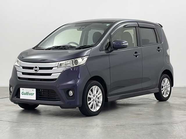 日産 デイズ HWS X Vセレ +SeftyⅡ 群馬県 2015(平27)年 4万km プレミアムパープルP 純正ナビ　フルセグＴＶ　全周囲カメラ　衝突被害軽減ブレーキ　アイドリングストップ　ＥＴＣ　レザーステアリング　スマートキー　レーンキープアシスト　純正１４インチアルミホイール　ＨＩＤ　禁煙車