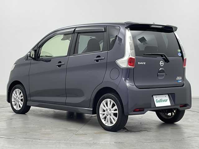 日産 デイズ HWS X Vセレ +SeftyⅡ 群馬県 2015(平27)年 4万km プレミアムパープルP 純正ナビ　フルセグＴＶ　全周囲カメラ　衝突被害軽減ブレーキ　アイドリングストップ　ＥＴＣ　レザーステアリング　スマートキー　レーンキープアシスト　純正１４インチアルミホイール　ＨＩＤ　禁煙車