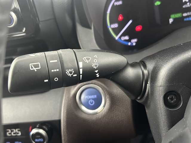 トヨタ ヤリスクロス ハイブリッド Z 愛知県 2023(令5)年 2.6万km プラチナホワイトパールマイカ 純正8型ディスプレイオーディオナビ/【フルセグ/Bluetooth/AppleCarPlay】/全方位カメラ　/ビルトインＥＴＣ　/ドライブレコーダー　/トヨタセーフティセンス/・衝突軽減ブレーキ　/・レーンキープアシスト/・オートマチックハイビーム/レーダークルーズコントロール/アイドリングストップ/ステアリングヒーター/LEDヘッドライト/オートライト/禁煙車