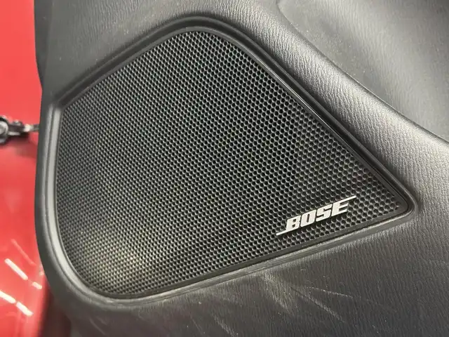 マツダ ＣＸ－３ XD ツーリング 三重県 2015(平27)年 6.3万km ソウルレッドプレミアムメタリック 1.5 ディーゼルターボ/FF/MTモード付フロア6AT/純正 7インチナビ/（AM/FM/aha/Stitcher/Bluetooth/USB/AUX/【OP】CD/DVD/TV）/バックカメラ/BOSEサウンドシステム（7スピーカー）/ビルトイン ETC/安全/・【OP】スマートブレーキサポート［SBS］/・スマートシティブレーキサポート［SCBS］/・【OP】車線逸脱警報システム［LDWS］/・【OP】マツダレーダークルーズコントロール［MRCC］/・【OP】ハイビームコントロールシステム［HBC］/・ブラインドスポットモニタリング［BSM］/装備/・ハーフレザーシート/・オートエアコン/・オートライト/・LEDヘッドライト/・オートワイパー/・アクティブドライビングディスプレイ/・プッシュスタート/・電動格納ドアミラー/・純正18inAW/・アドバンストキーx2