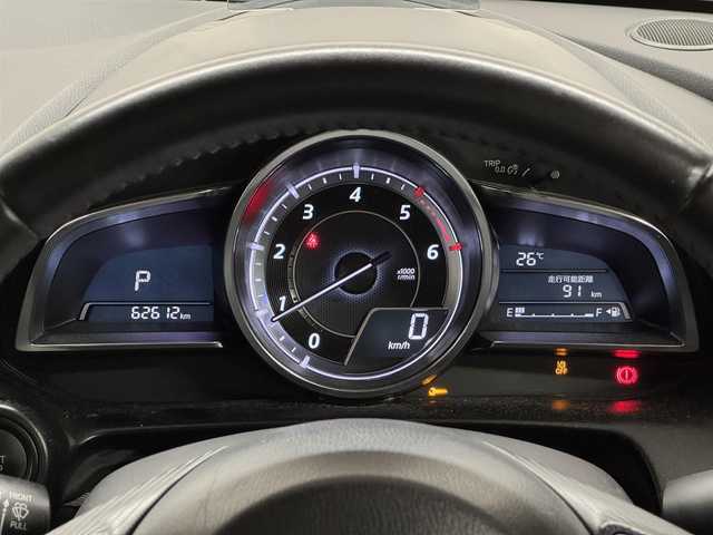マツダ ＣＸ－３ XD ツーリング 三重県 2015(平27)年 6.3万km ソウルレッドプレミアムメタリック 1.5 ディーゼルターボ/FF/MTモード付フロア6AT/純正 7インチナビ/（AM/FM/aha/Stitcher/Bluetooth/USB/AUX/【OP】CD/DVD/TV）/バックカメラ/BOSEサウンドシステム（7スピーカー）/ビルトイン ETC/安全/・【OP】スマートブレーキサポート［SBS］/・スマートシティブレーキサポート［SCBS］/・【OP】車線逸脱警報システム［LDWS］/・【OP】マツダレーダークルーズコントロール［MRCC］/・【OP】ハイビームコントロールシステム［HBC］/・ブラインドスポットモニタリング［BSM］/装備/・ハーフレザーシート/・オートエアコン/・オートライト/・LEDヘッドライト/・オートワイパー/・アクティブドライビングディスプレイ/・プッシュスタート/・電動格納ドアミラー/・純正18inAW/・アドバンストキーx2