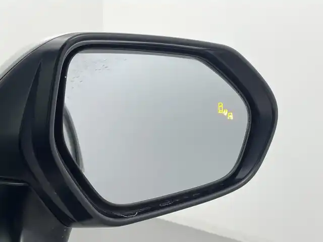 トヨタ シエンタ ハイブリッド Z 熊本県 2022(令4)年 1.7万km ホワイトパールクリスタルシャイン 純正ディスプレイオーディオ　/全周囲カメラ　/両側パワースライドドア　/前後クリアランスソナー　/トヨタセーフティーセンス/・プリクラッシュセーフティ/・レーンディパーチャーアラート/・レーダークルーズコントロール/・レーントレーシングアシスト/・ロードサインアシスト/・ドライバー異常対応システム/・プロアクティブドライビングアシスト/・発進遅れ告知機能/・ブラインドスポットモニター/横滑り防止/100V充電/社外フロアマット/オートライト/オートマチックハイビーム/LEDヘッドライト/スマートキー/プッシュスタート/スペアキー1本