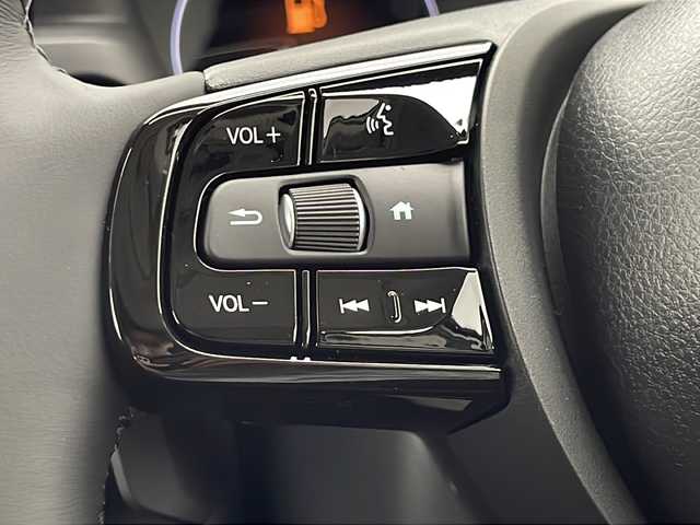 ホンダ ヴェゼル ハイブリッド e:HEV Z 千葉県 2025(令7)年 0.1千km プラチナホワイトパール ブラインドスポットモニター/レーダークルーズコントロール/レーンキープアシスト/コーナーセンサー前後/衝突軽減ブレーキ/純正メモリナビ/　AppleCareplay/AndroidAuto/　Bluetooth/フルセグTV/バックカメラ/ビルトインETC2.0/ワイヤレス充電/パドルシフト/電動リアゲート/ハーフレザーシート/シートヒーター（D/N席）/LEDヘッドライト/オートライト/純正18インチアルミホイール