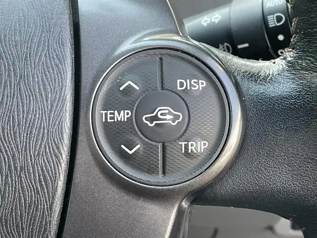 トヨタ プリウス α G チューンブラック 兵庫県 2014(平26)年 9.3万km シルバーM (株)IDOMが運営する【じしゃロン神戸名谷店】の自社ローン専用車両になりますこちらは現金またはオートローンご利用時の価格です。自社ローンご希望の方は別途その旨お申付け下さい。純正ディーラーナビ(AM/FM/CD/DVD/BT/フルセグ)/クルーズコントロール/バックカメラ/ステアリングリモコン/ヘッドライトウォッシャー/HIDヘッドライト/電動格納ミラー/純正フロアマット/ドアバイザー/ETC/プッシュスタート