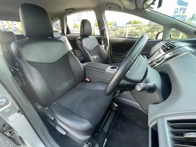 トヨタ プリウス α G チューンブラック 兵庫県 2014(平26)年 9.3万km シルバーM (株)IDOMが運営する【じしゃロン神戸名谷店】の自社ローン専用車両になりますこちらは現金またはオートローンご利用時の価格です。自社ローンご希望の方は別途その旨お申付け下さい。純正ディーラーナビ(AM/FM/CD/DVD/BT/フルセグ)/クルーズコントロール/バックカメラ/ステアリングリモコン/ヘッドライトウォッシャー/HIDヘッドライト/電動格納ミラー/純正フロアマット/ドアバイザー/ETC/プッシュスタート