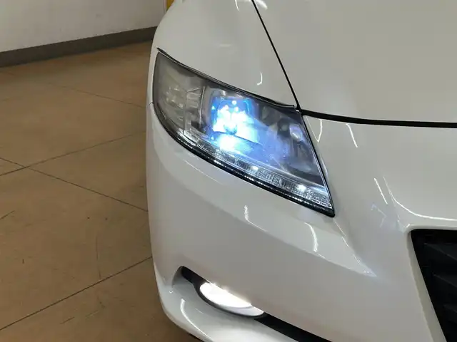 ホンダ ＣＲ－Ｚ α 群馬県 2011(平23)年 8.6万km プレミアムホワイトパール GRANZENエアロ/GRANZENフロアマット/社外メモリナビ/　　CD/DVD/BT/フルセグ/USB/iPod/HDMI/AUX/バックカメラ/クルーズコントロール/HIDオートライト/純正16インチAW/ドライブレコーダー/パドルシフト/ステアリングスイッチ/横滑り防止装置/スマートキー/ビルトインETC